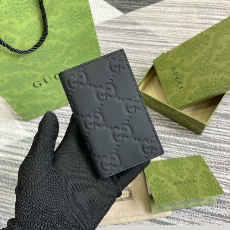 G*u*i wallets & purse